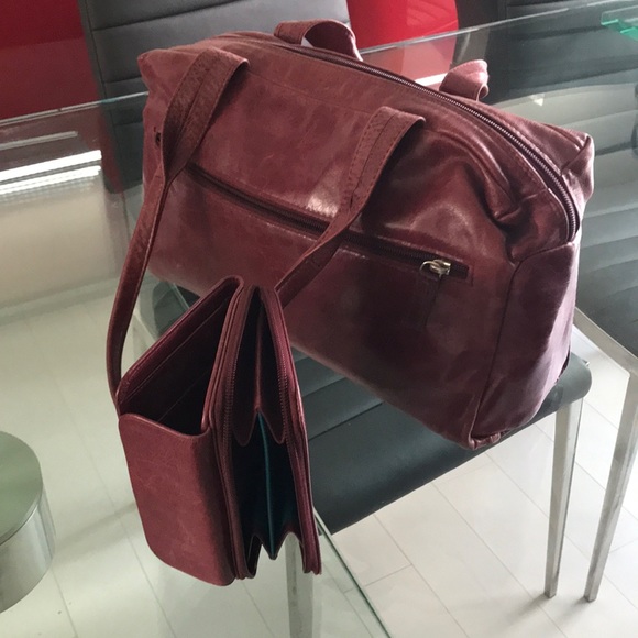 Leather Handbag with matching Wallet - Picture 1 of 8